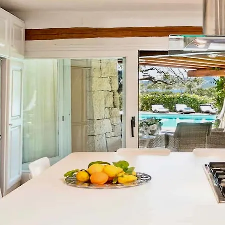 Casa vacanze Seaside Celvia Breathtaking Views And Elegance